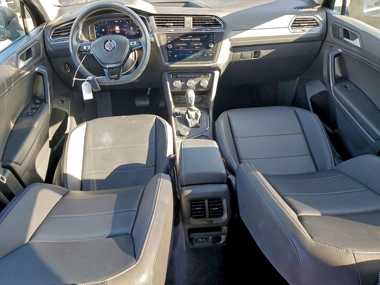 2021 VOLKSWAGEN TIGUAN SE photo 8