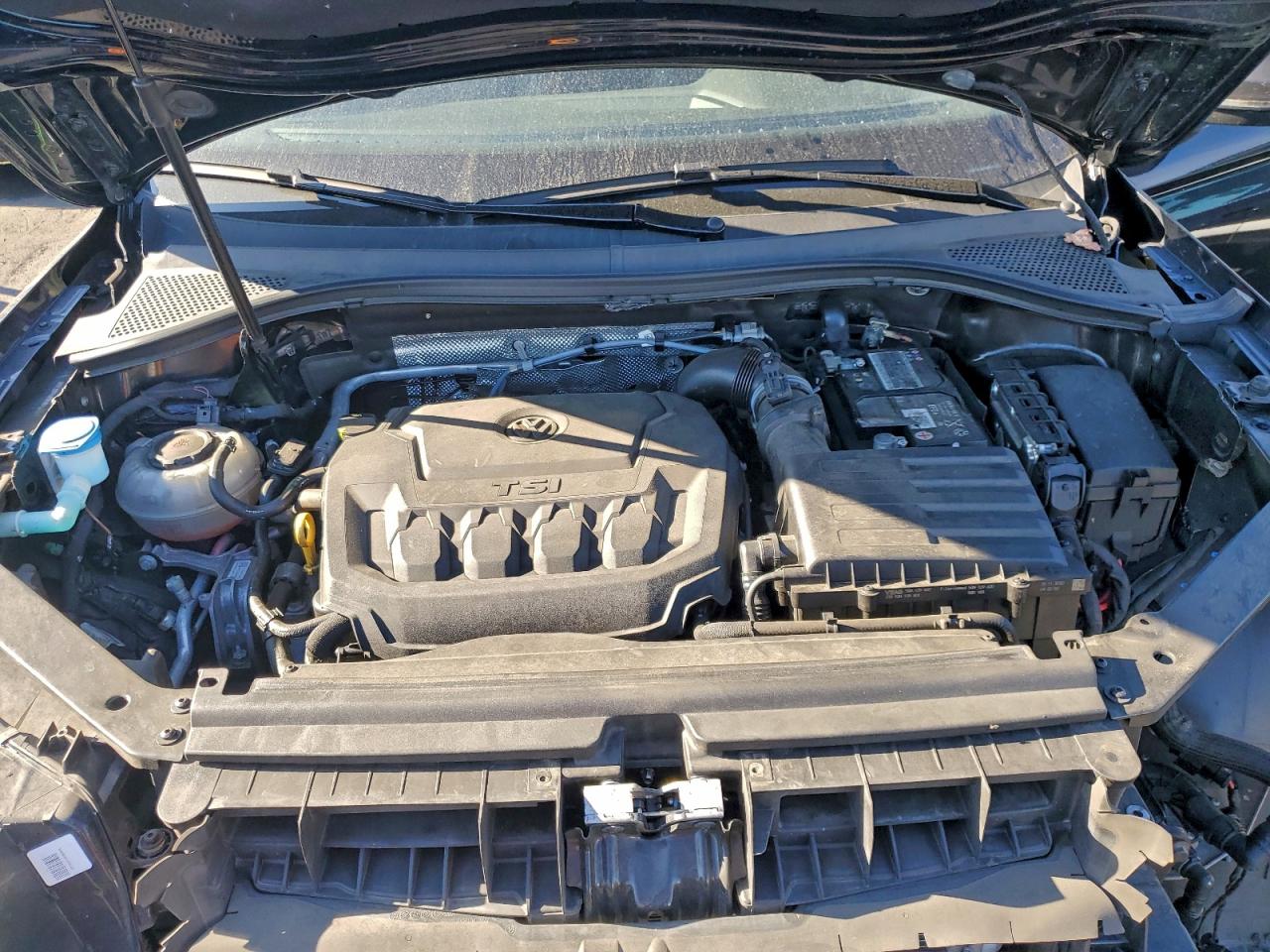2021 VOLKSWAGEN TIGUAN SE photo 12