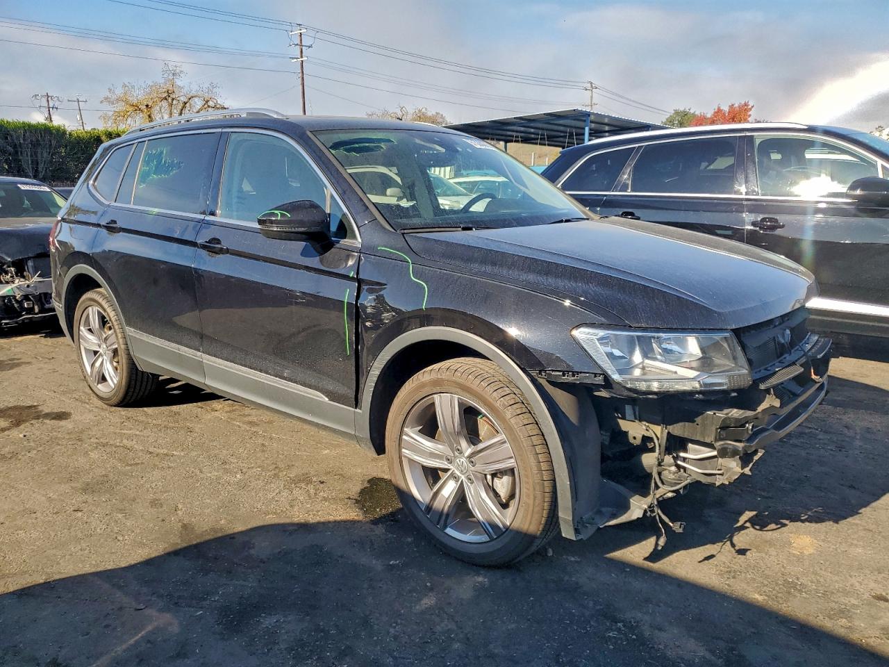 2021 VOLKSWAGEN TIGUAN SE photo 4