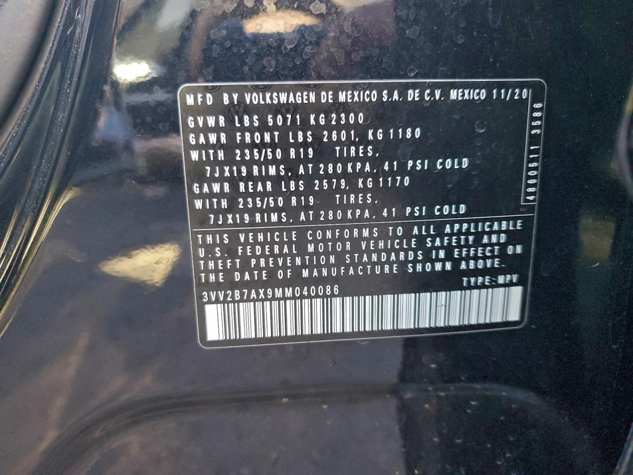 2021 VOLKSWAGEN TIGUAN SE photo 13