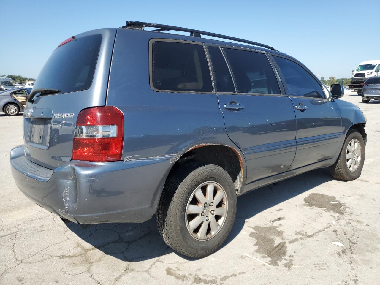 2004 TOYOTA HIGHLANDER photo 3
