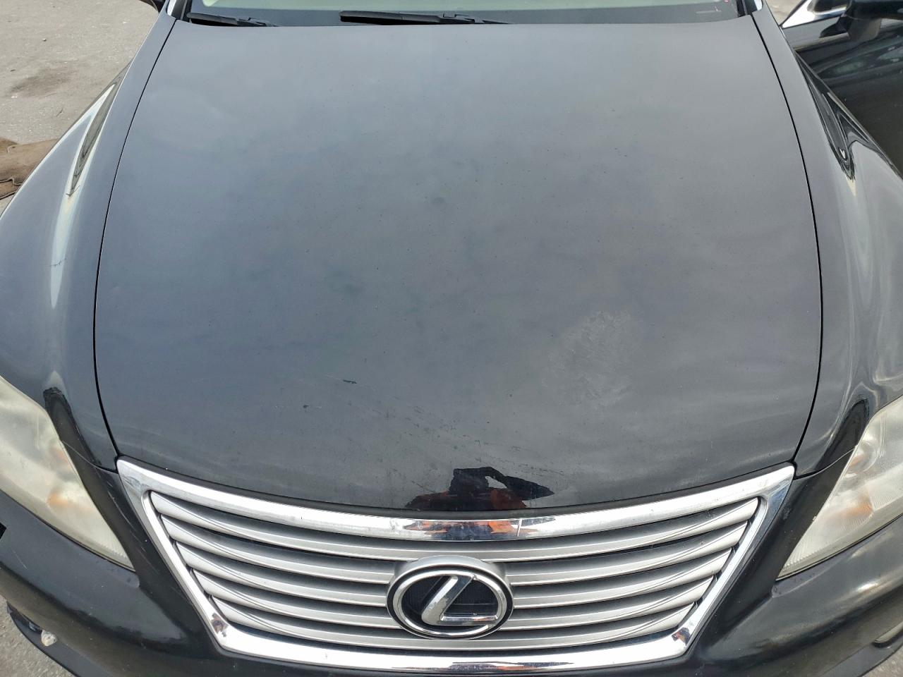 2012 LEXUS LS 460L photo 11