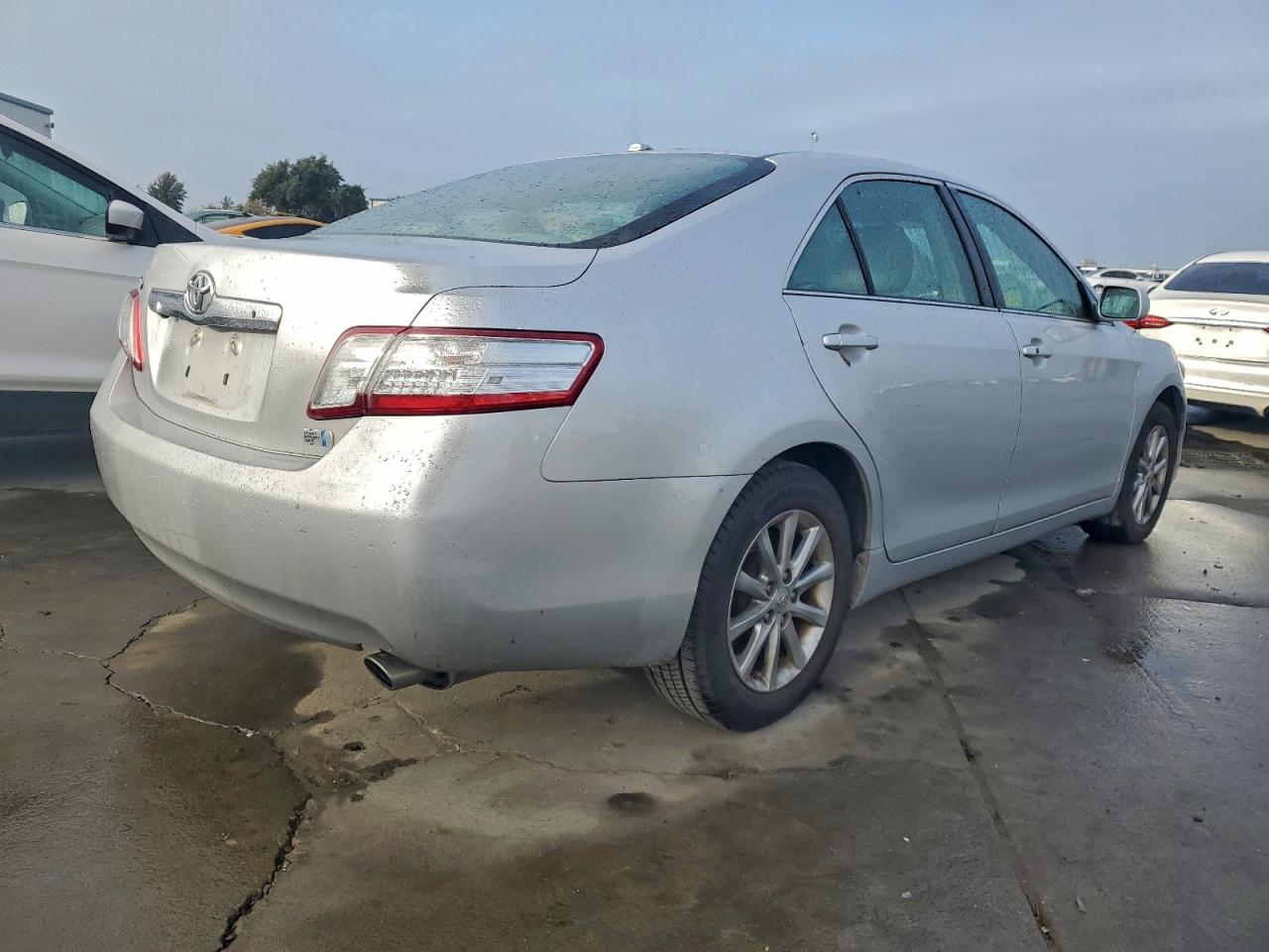 2010 TOYOTA CAMRY HYBRID photo 5