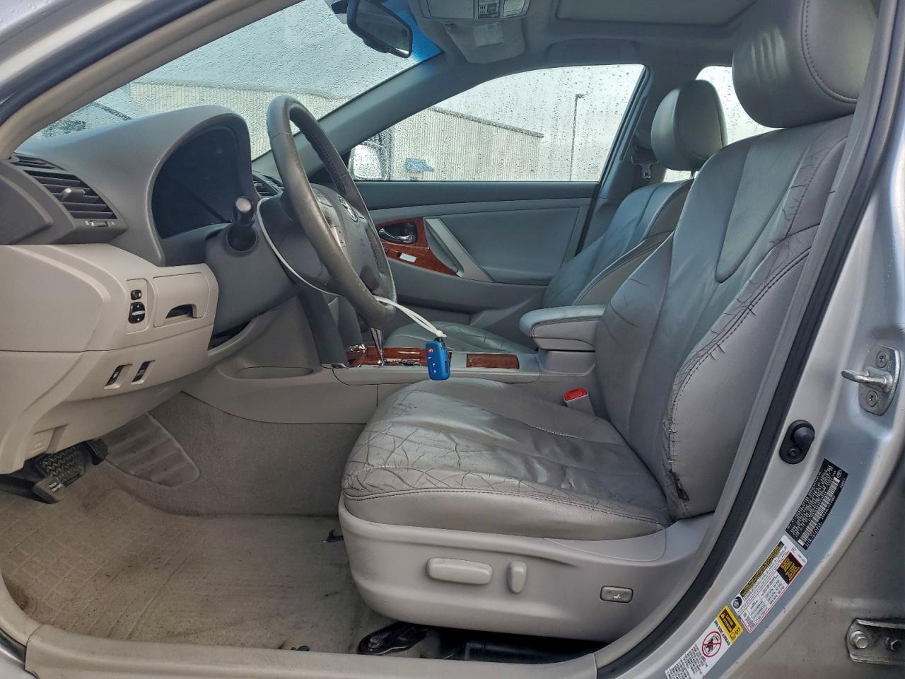 2010 TOYOTA CAMRY HYBRID photo 13
