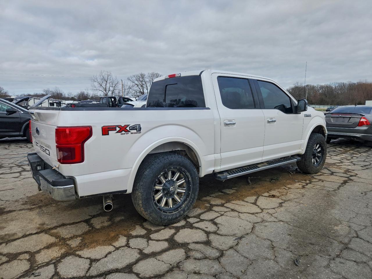 2018 FORD F150 SUPERCREW photo 2