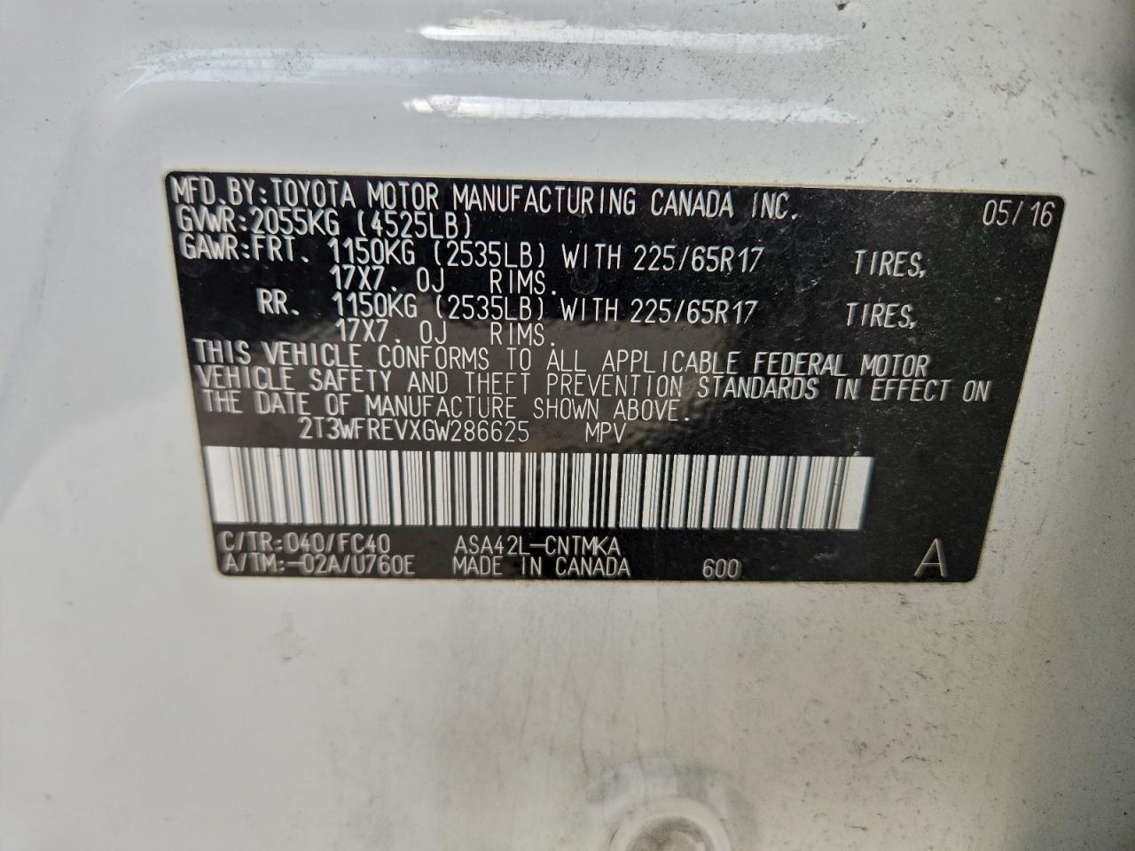 2016 TOYOTA RAV4 XLE photo 25
