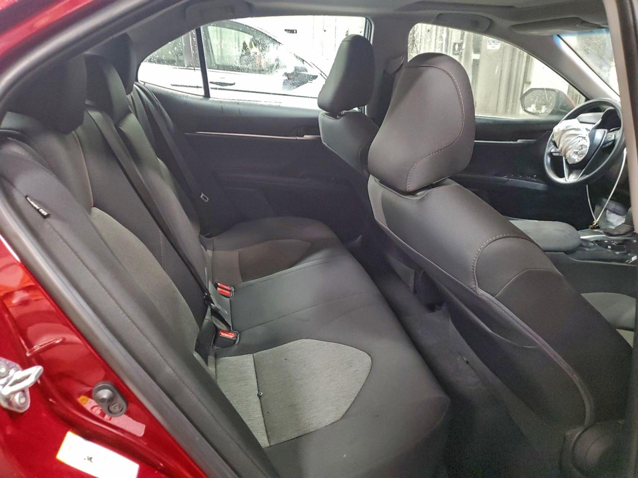 2018 TOYOTA CAMRY L photo 19