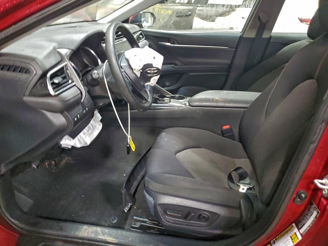 2018 TOYOTA CAMRY L photo 13