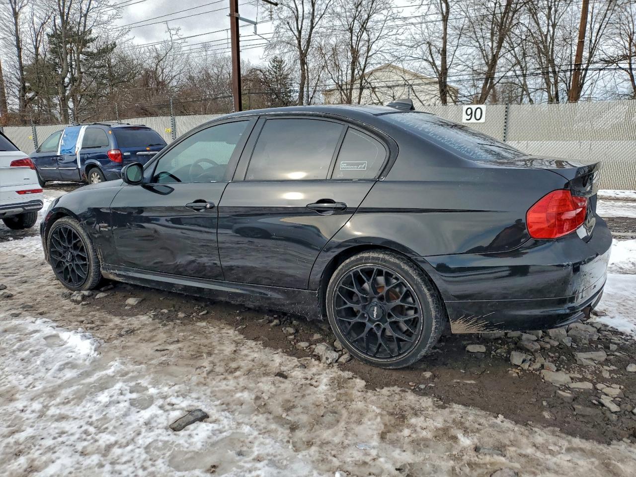 2011 BMW 335 XI photo 3