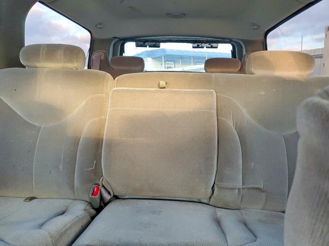 2002 GMC YUKON XL C1500 photo 10