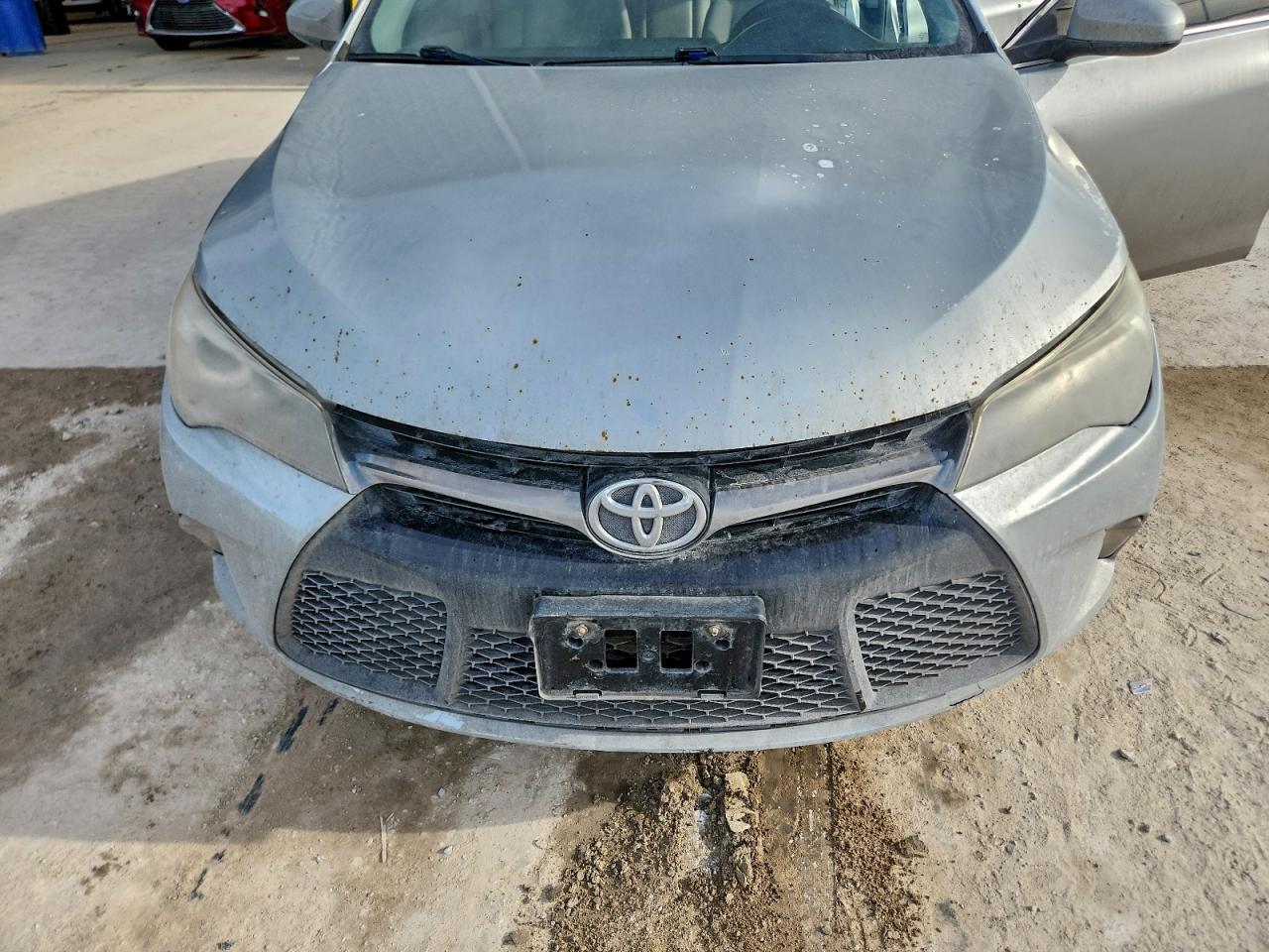2016 TOYOTA CAMRY LE photo 11