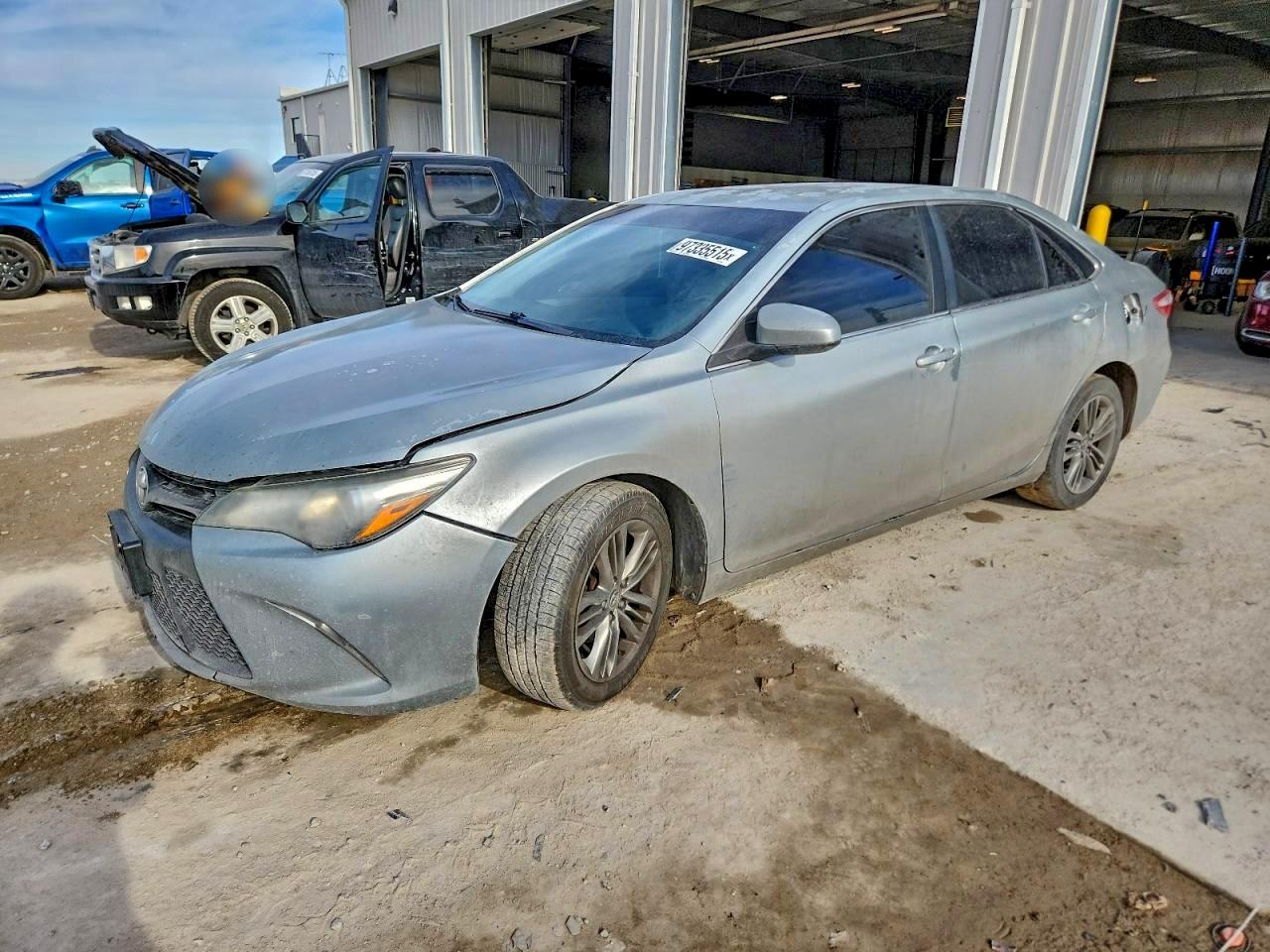 2016 TOYOTA CAMRY