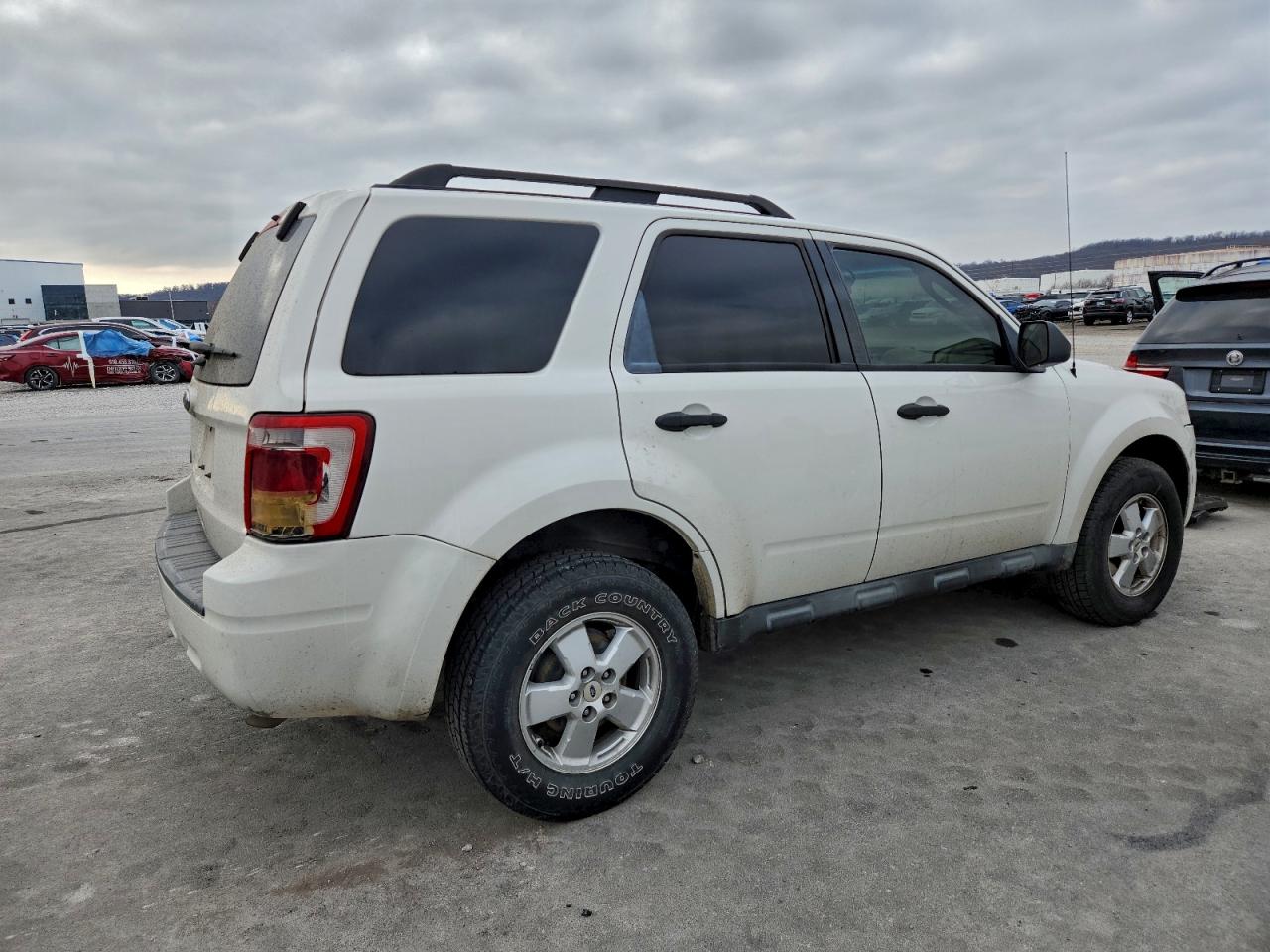 2012 FORD ESCAPE XLT photo 3