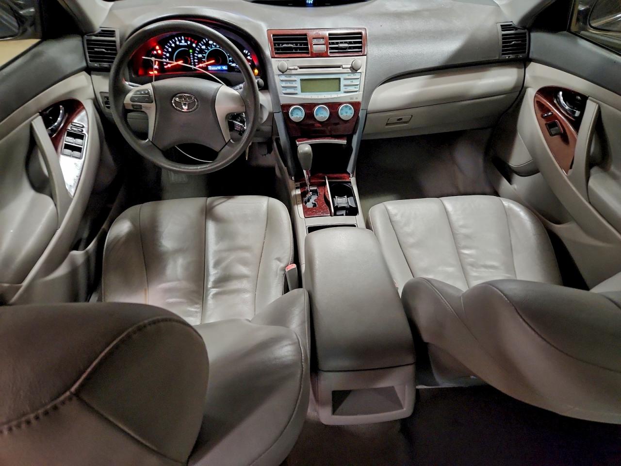 2009 TOYOTA CAMRY BASE photo 15