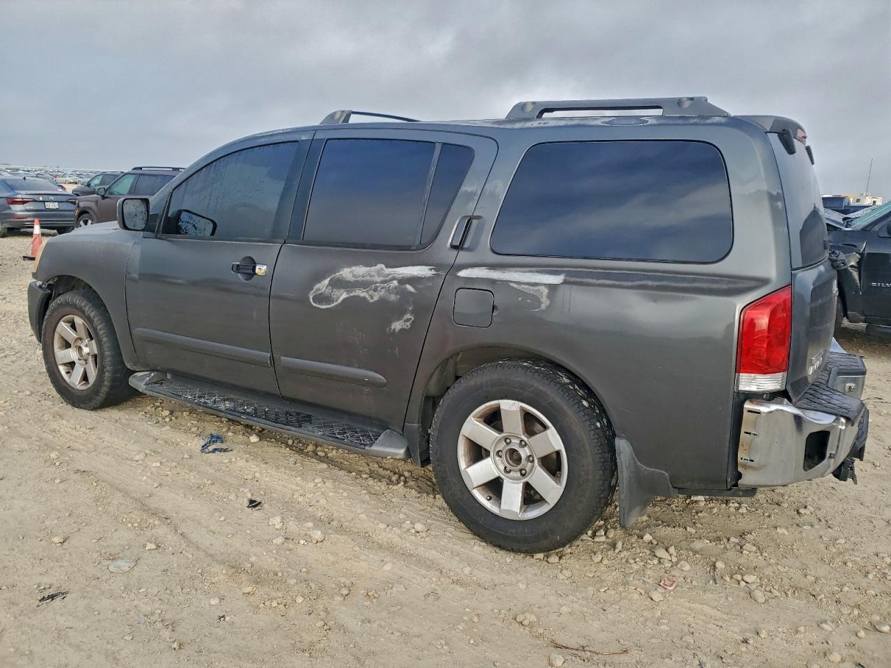 2004 NISSAN ARMADA SE photo 2