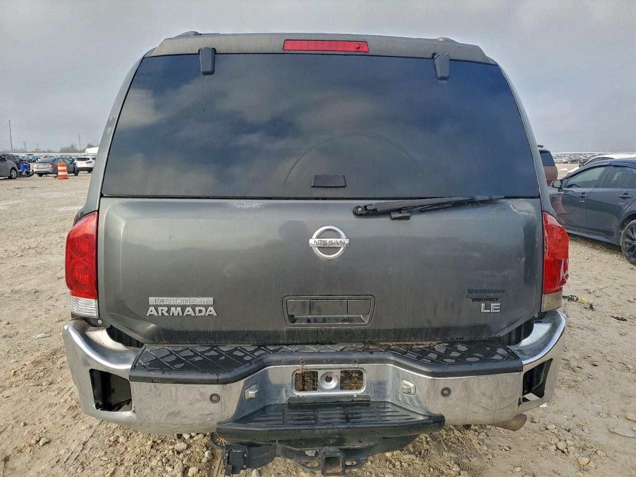 2004 NISSAN ARMADA SE photo 6
