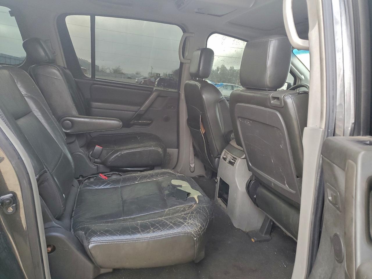 2004 NISSAN ARMADA SE photo 11