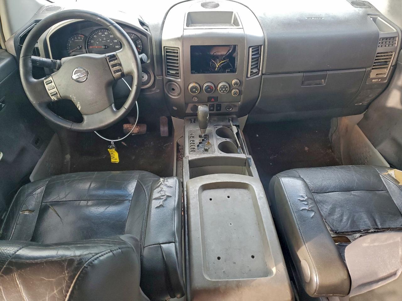 2004 NISSAN ARMADA SE photo 8