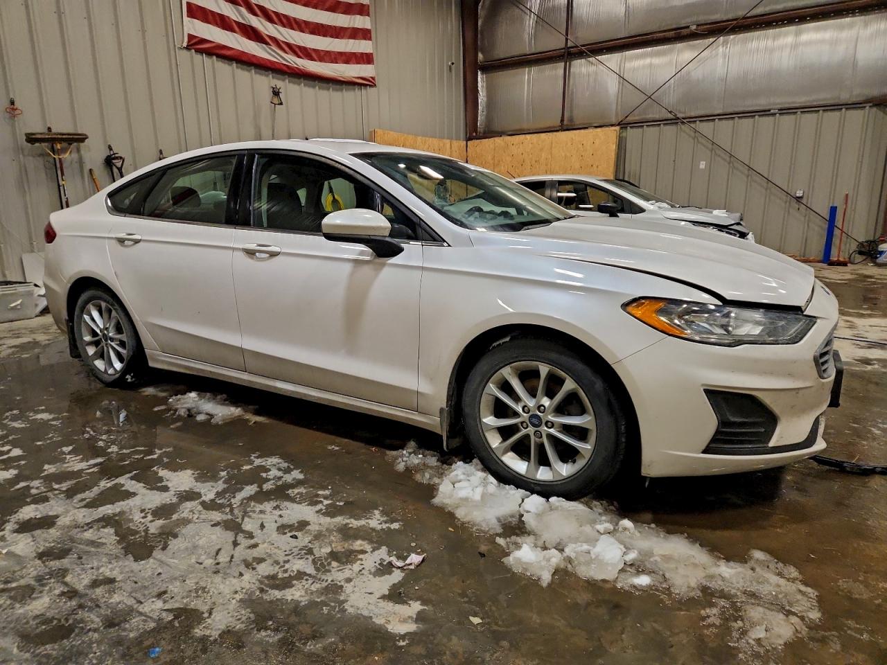 2019 FORD FUSION SE photo 4