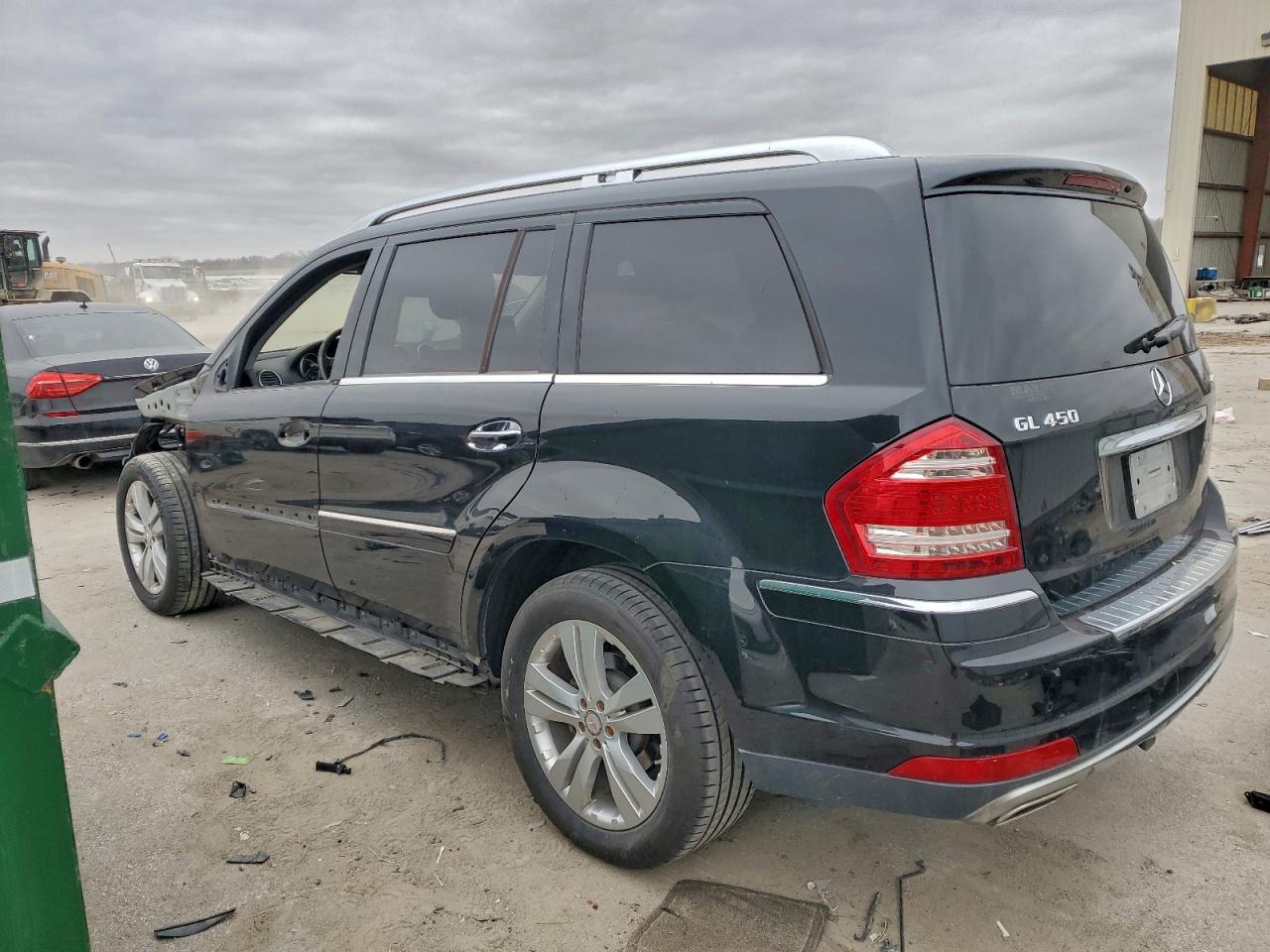 2011 MERCEDES-BENZ GL 450 4MATIC photo 2