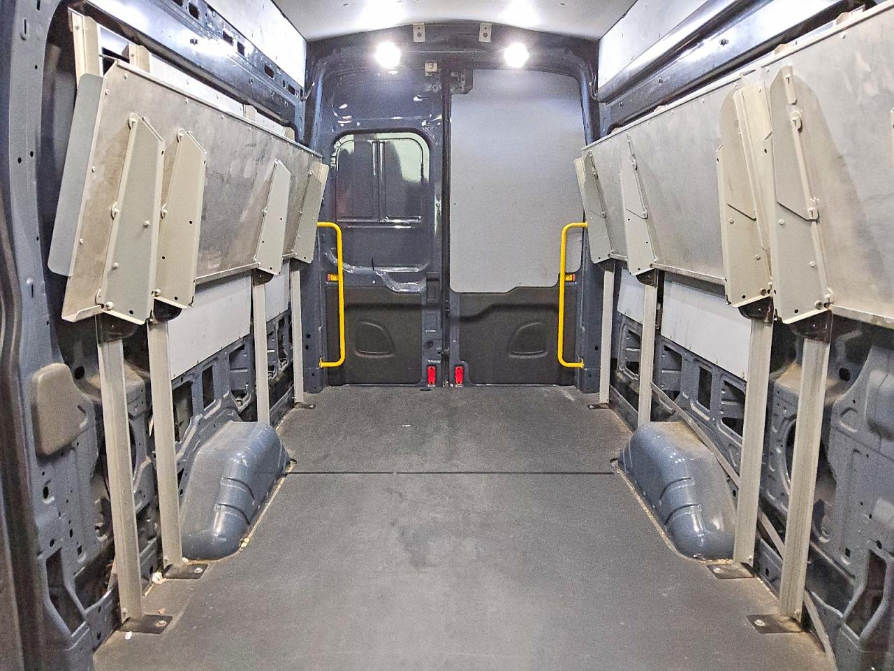 2020 FORD TRANSIT T-250 photo 28
