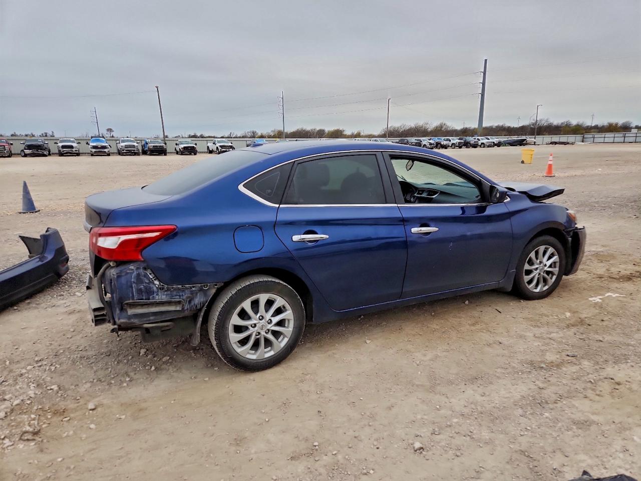 2019 NISSAN SENTRA S photo 3