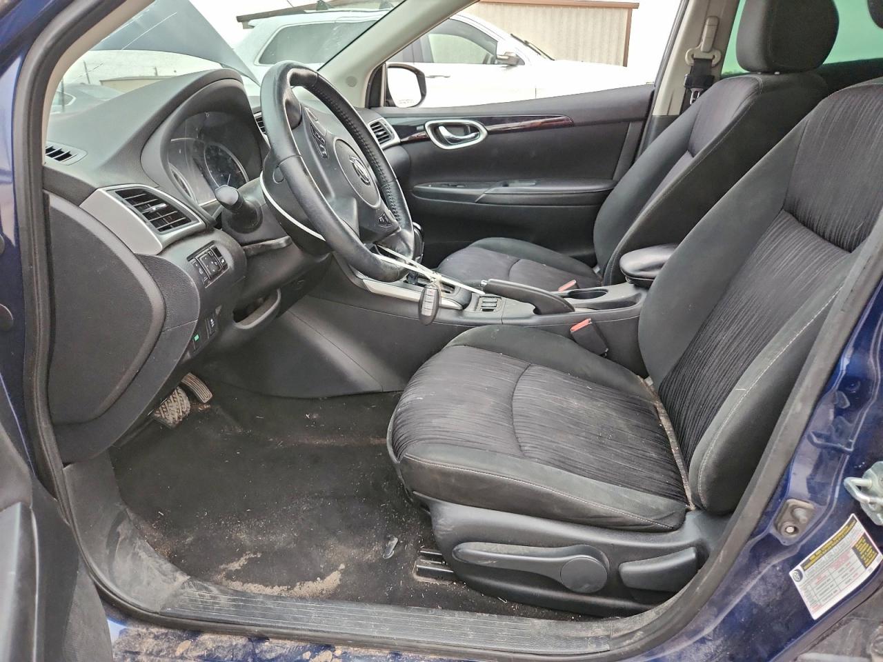 2019 NISSAN SENTRA S photo 7
