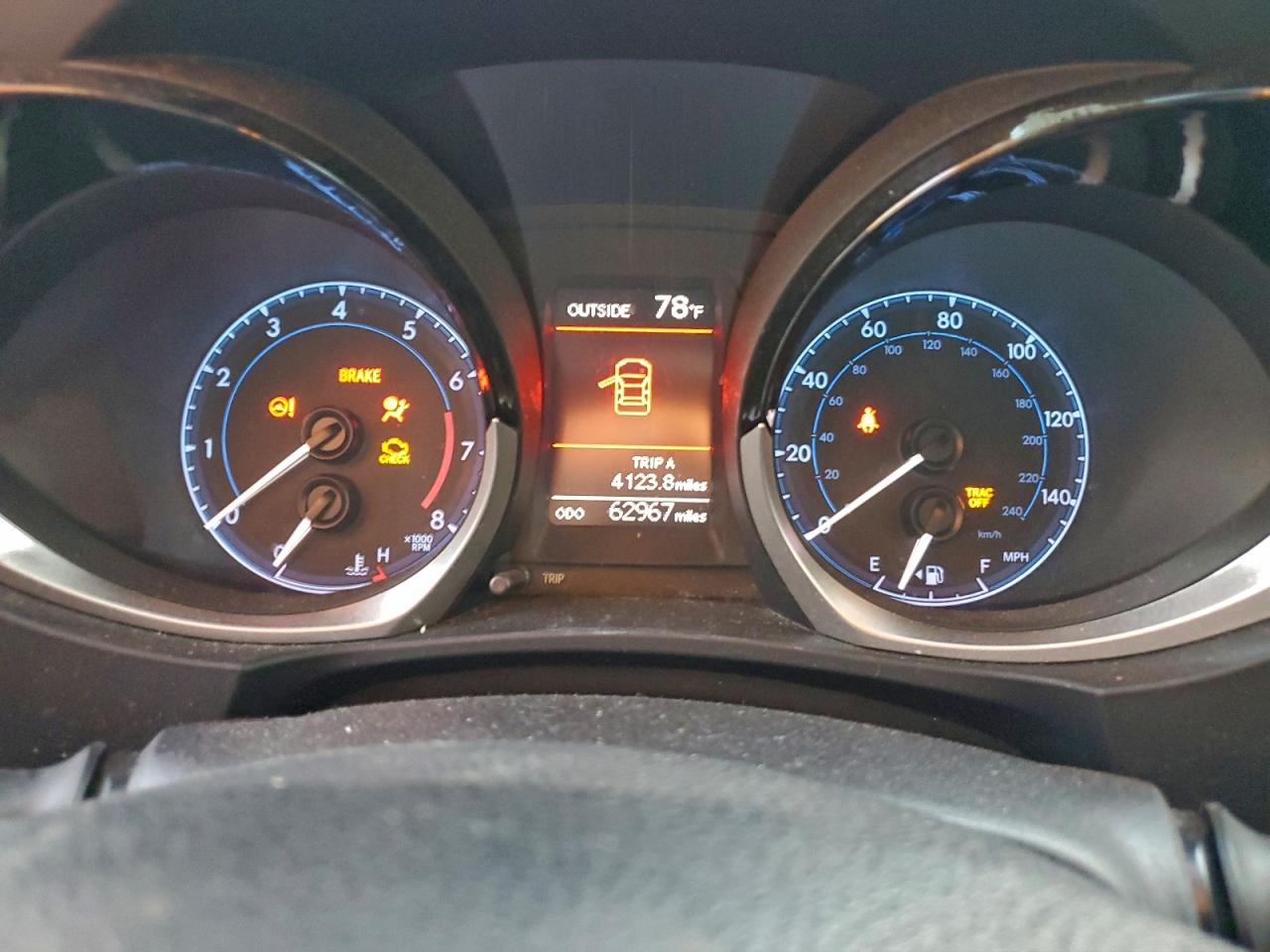 2016 TOYOTA COROLLA L photo 9
