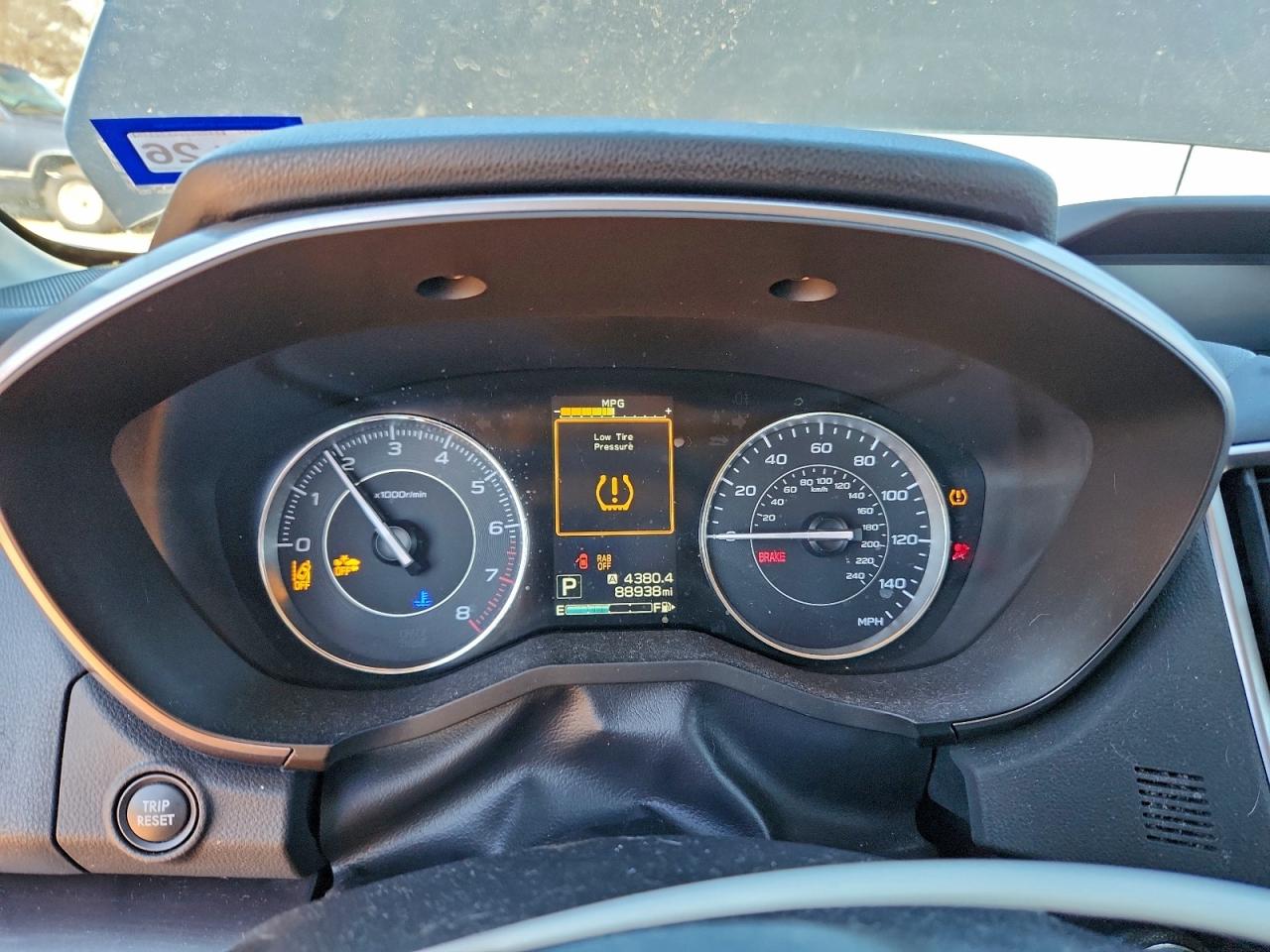 2017 SUBARU IMPREZA LIMITED photo 9