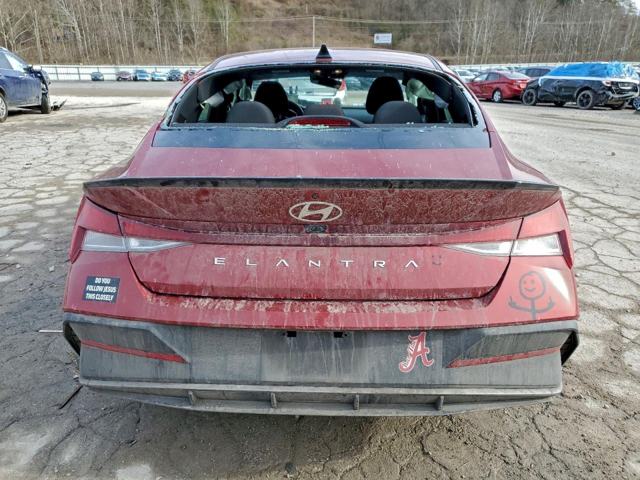 2025 HYUNDAI ELANTRA SEL SPORT photo 6