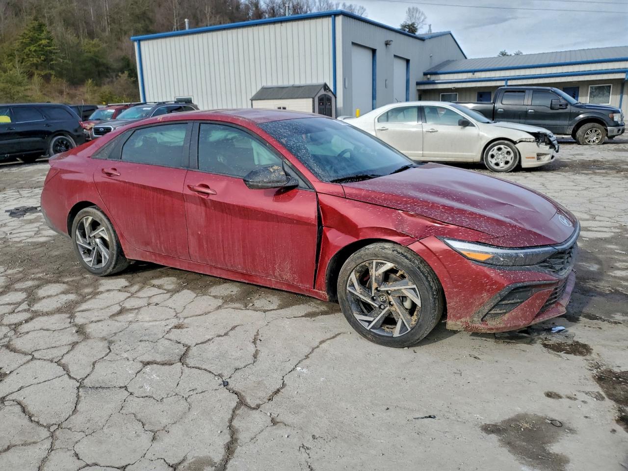 2025 HYUNDAI ELANTRA SEL SPORT photo 4