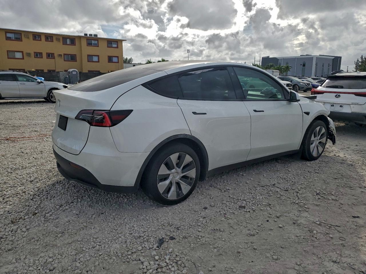 2021 TESLA MODEL Y photo 3
