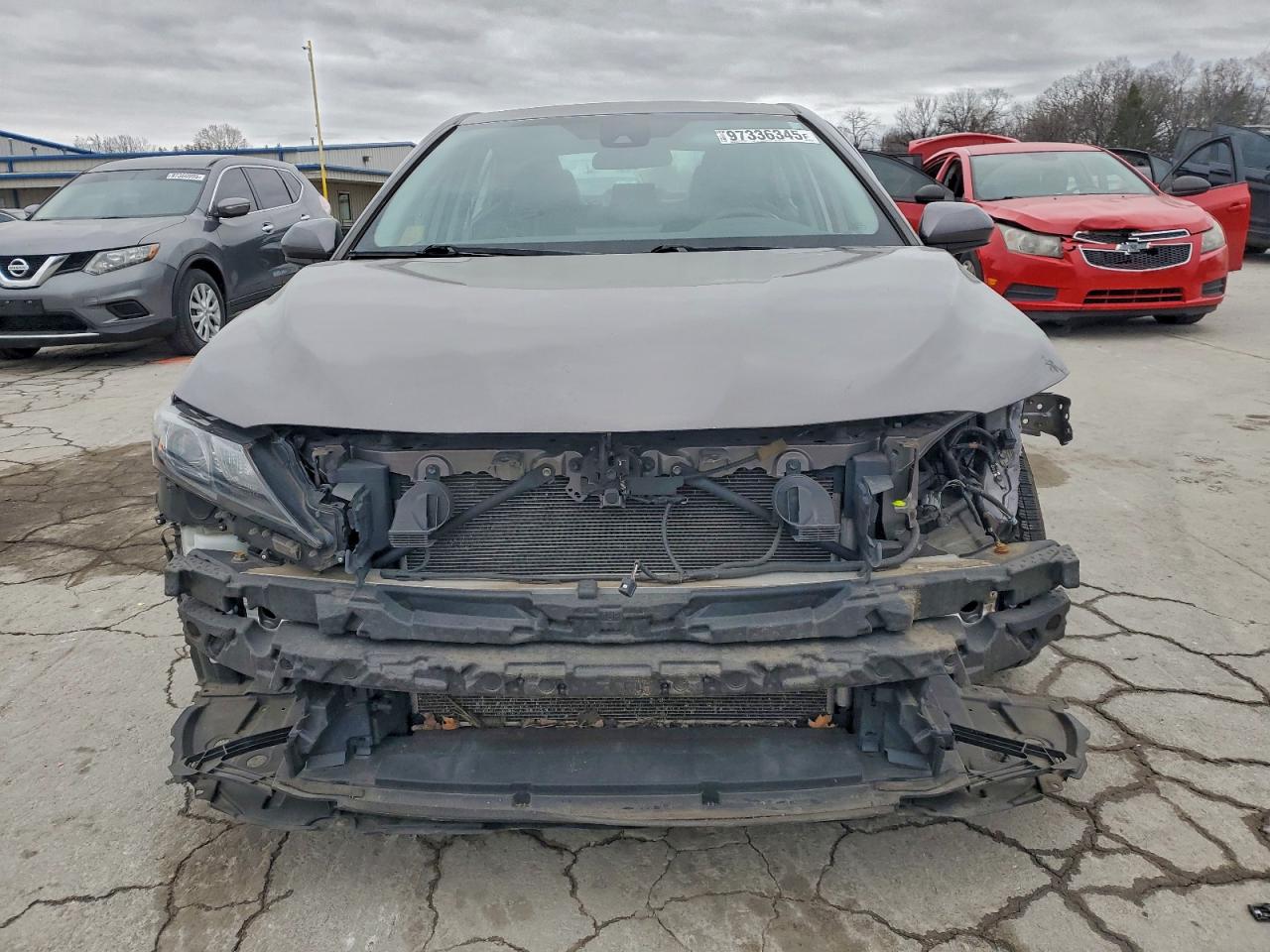 2021 TOYOTA CAMRY SE photo 5