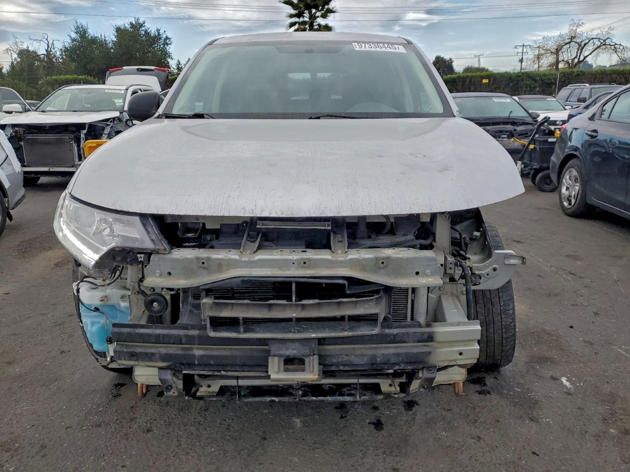 2018 MITSUBISHI OUTLANDER SE photo 5