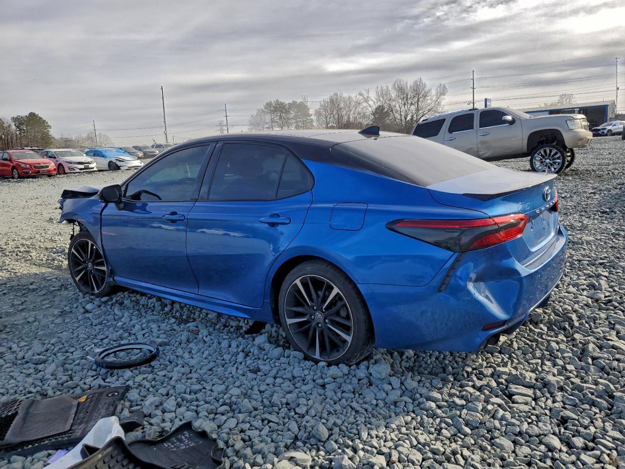 2020 TOYOTA CAMRY XSE photo 3