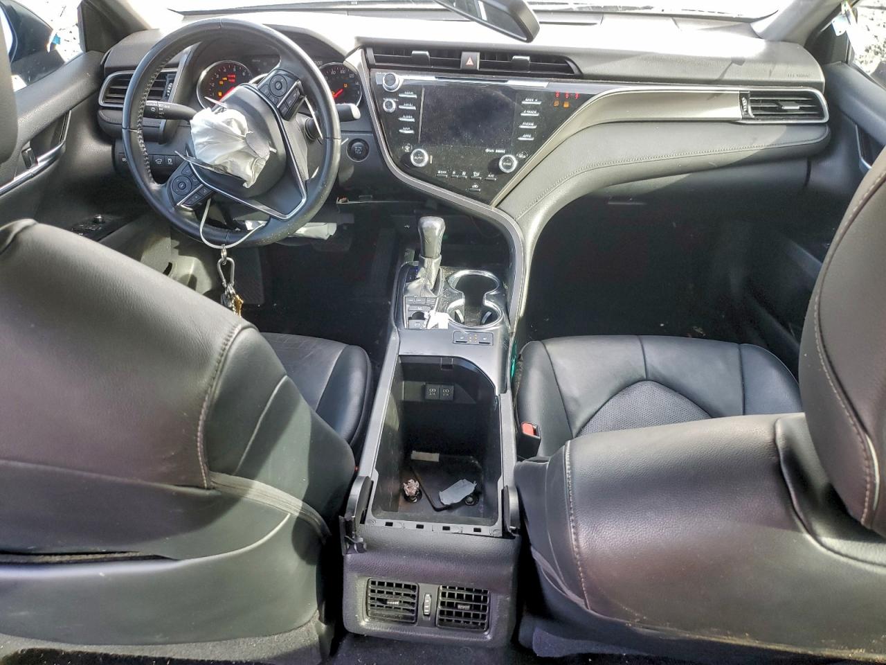 2020 TOYOTA CAMRY XSE photo 15