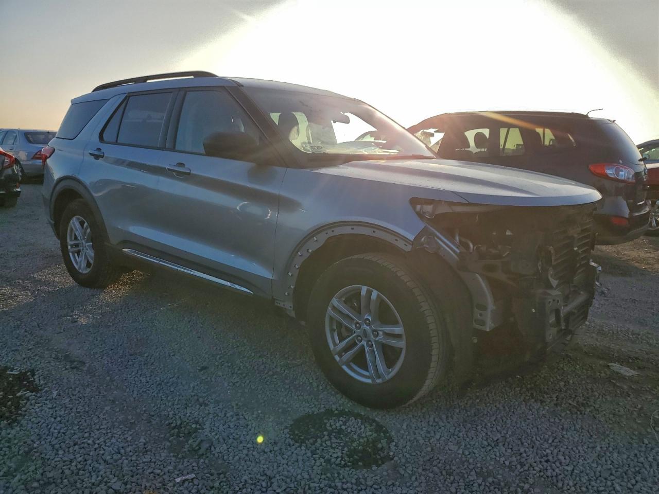 2021 FORD EXPLORER XLT photo 4