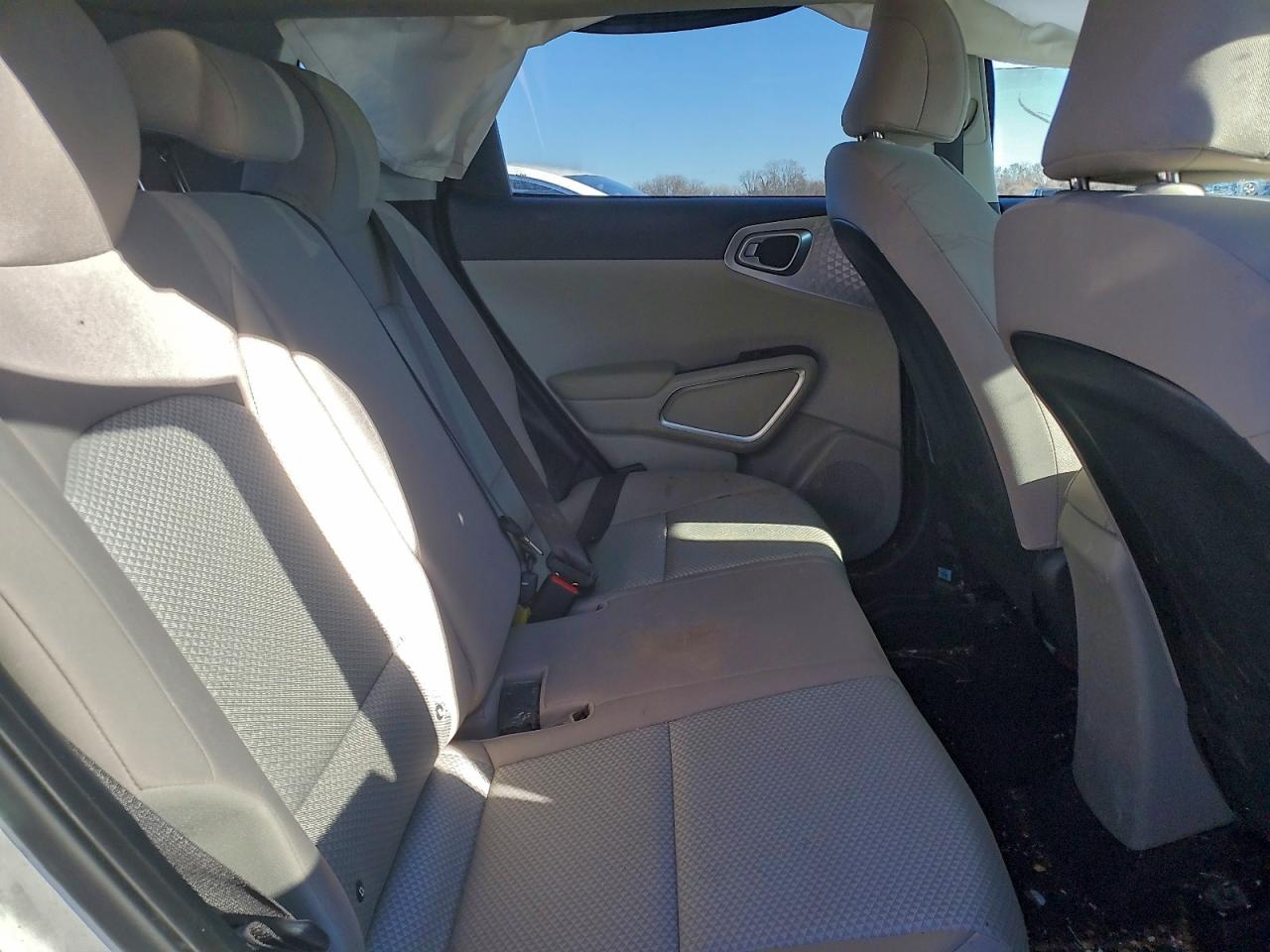 2025 KIA SOUL LX photo 28
