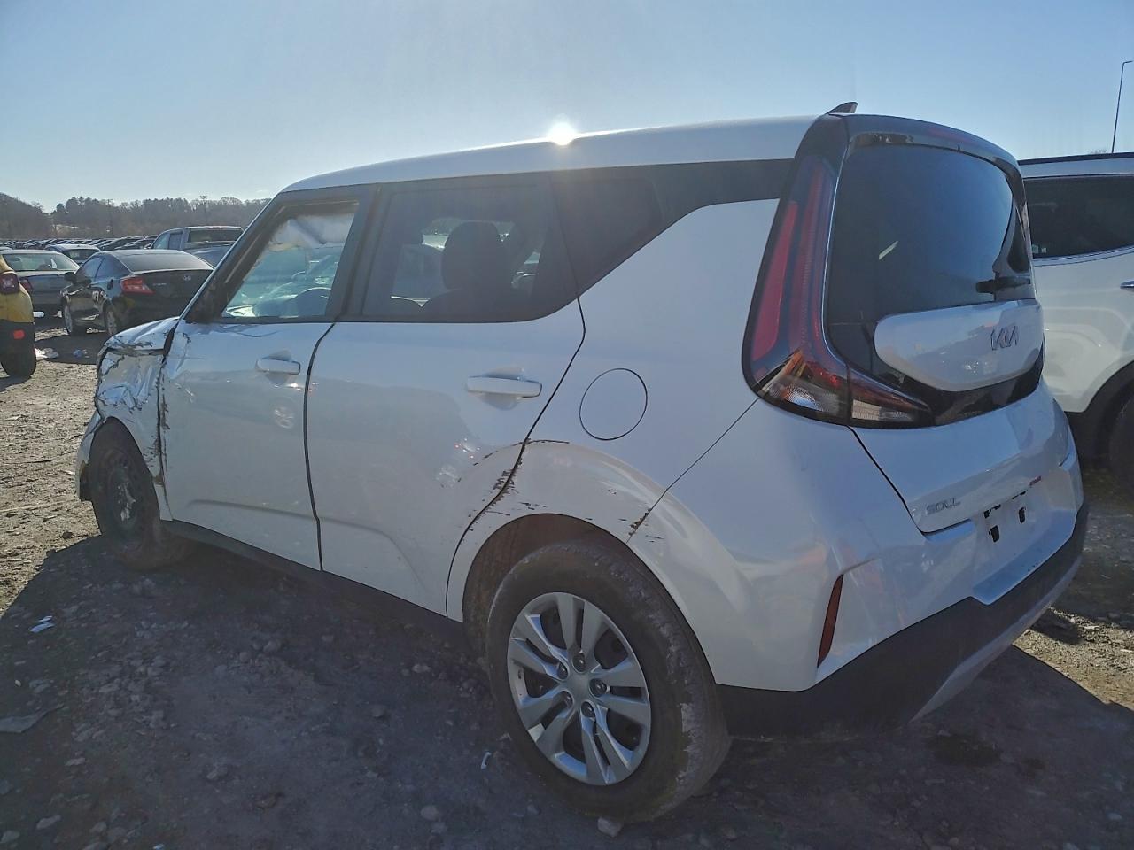 2025 KIA SOUL LX photo 4