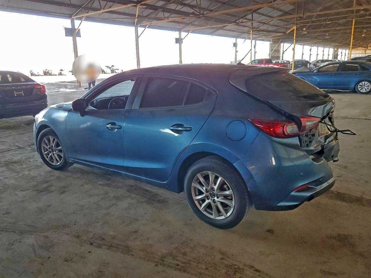 2018 MAZDA 3 SPORT photo 2