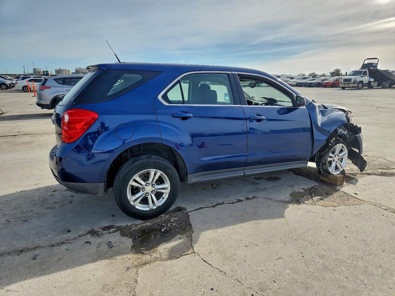 2010 CHEVROLET EQUINOX LS photo 3