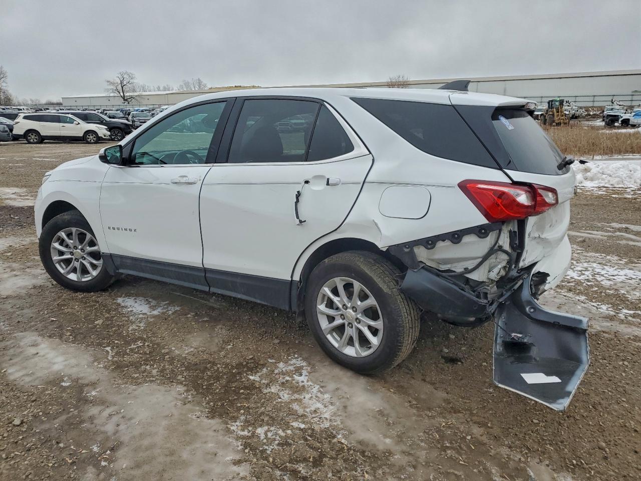 2019 CHEVROLET EQUINOX LT photo 2