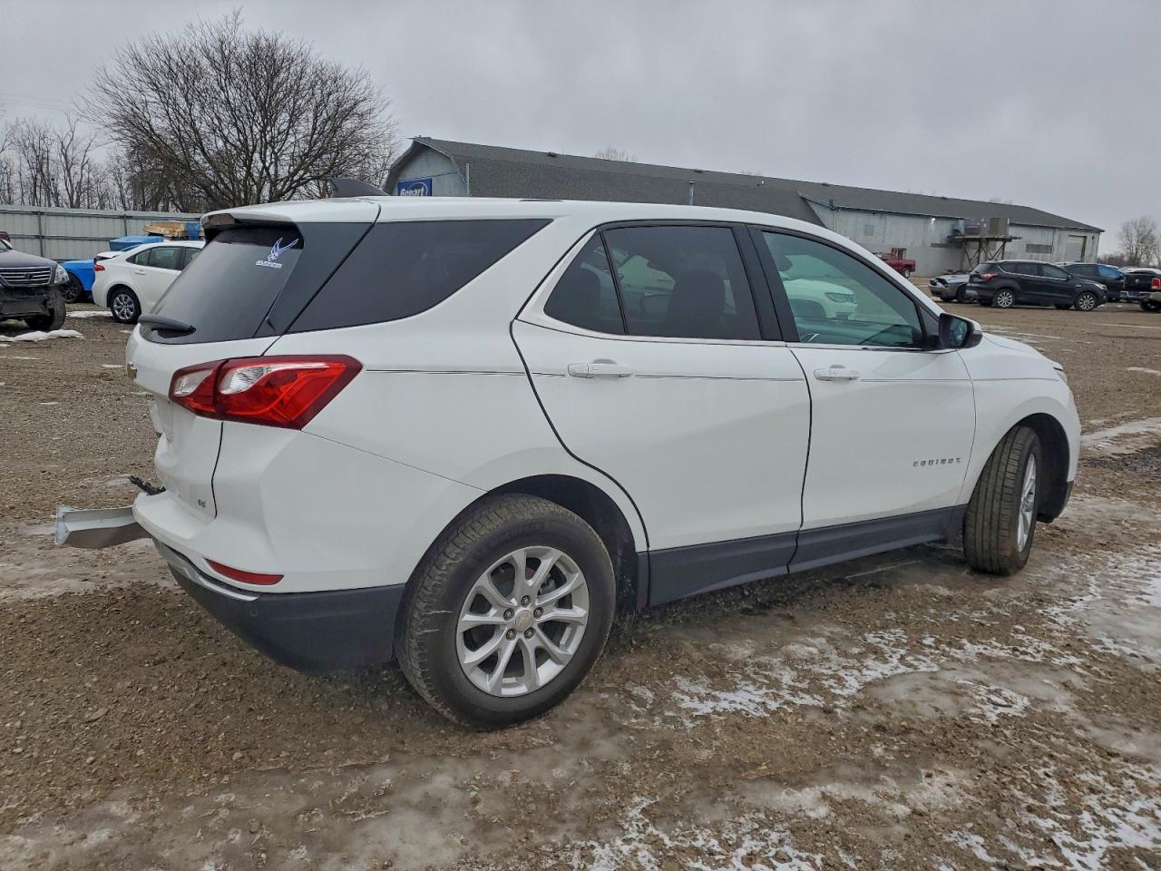 2019 CHEVROLET EQUINOX LT photo 3