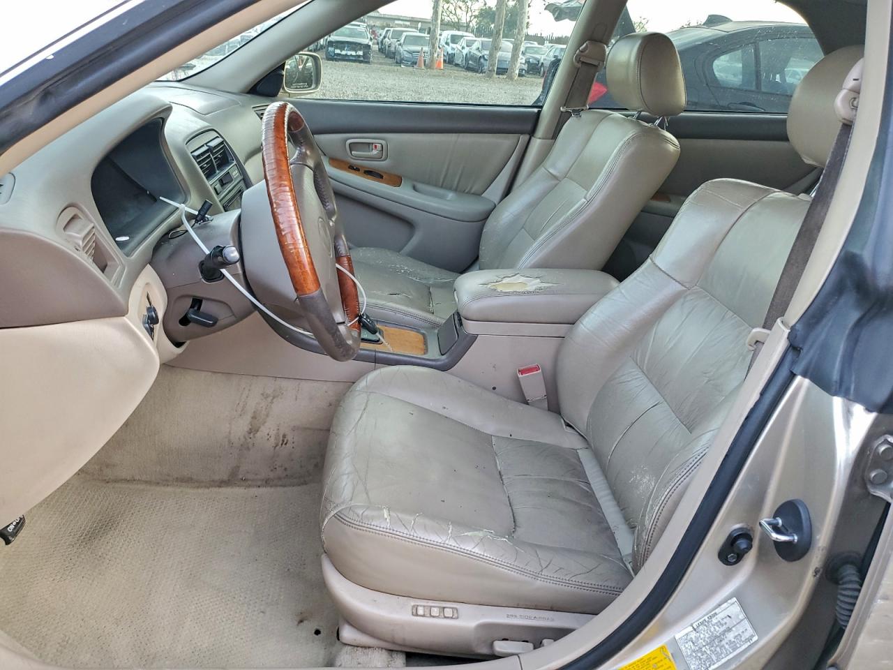 2000 LEXUS ES 300 photo 7