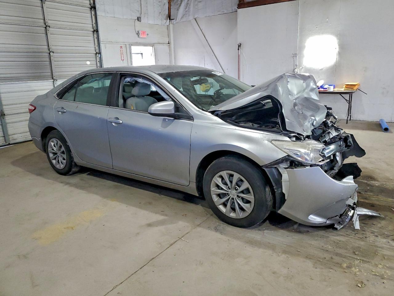 2017 TOYOTA CAMRY LE photo 10