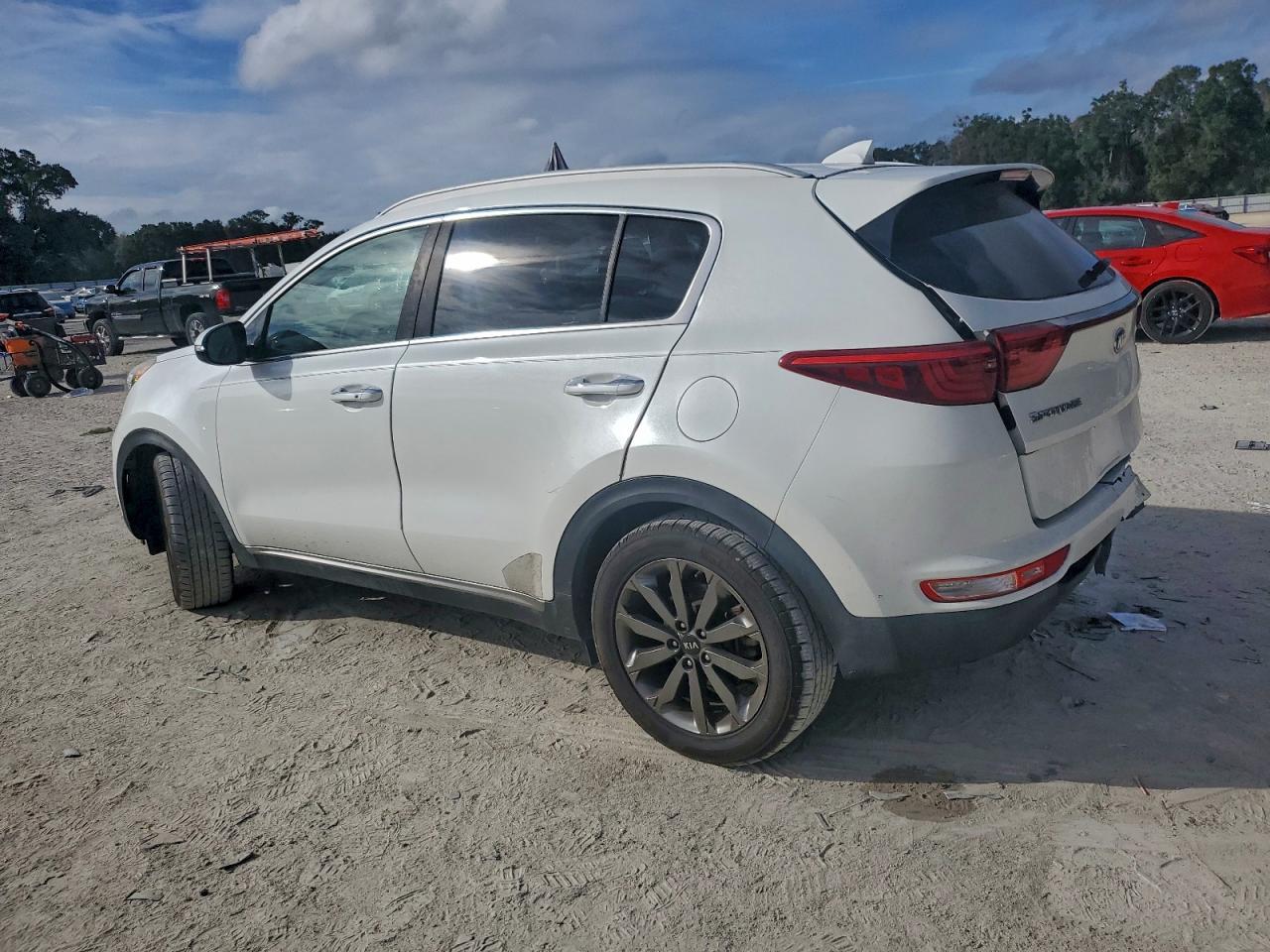 2018 KIA SPORTAGE EX photo 2