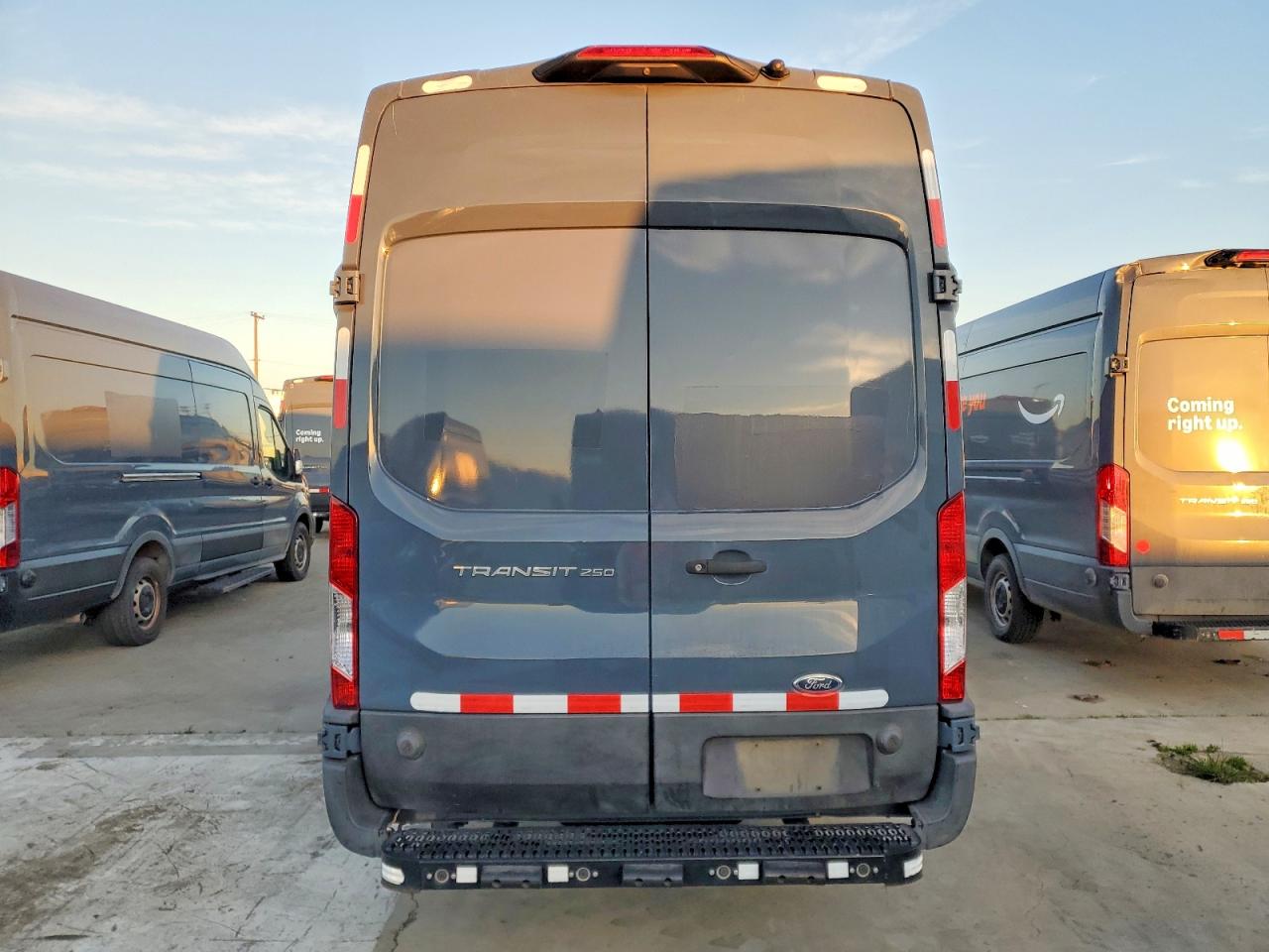 2020 FORD TRANSIT T-250 photo 6