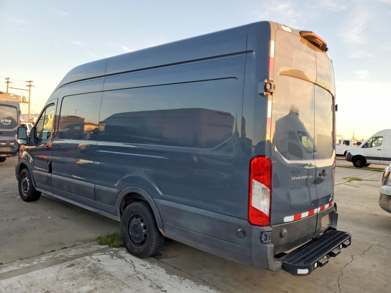 2020 FORD TRANSIT T-250 photo 2