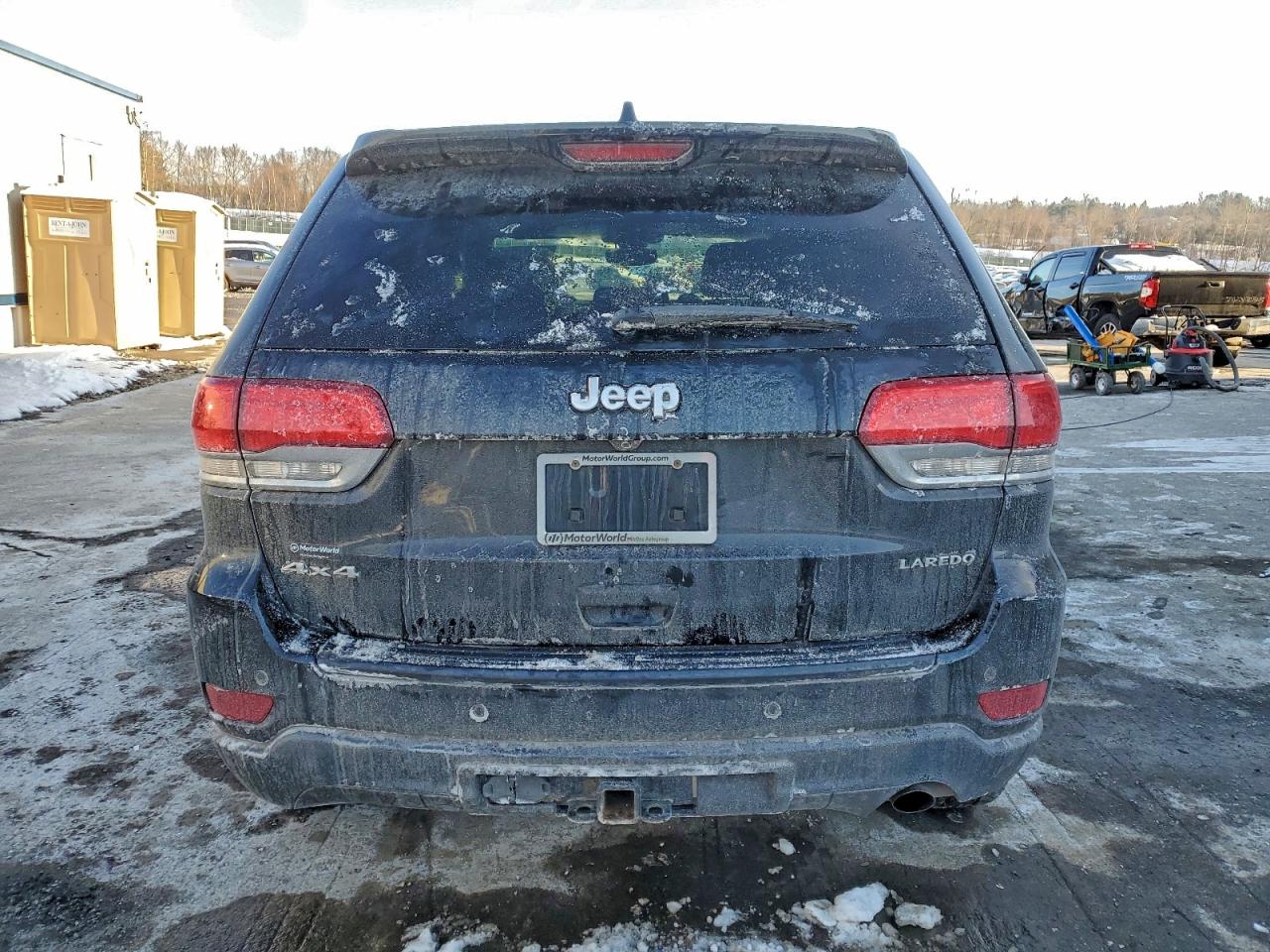 2018 JEEP GRAND CHEROKEE LAREDO photo 11