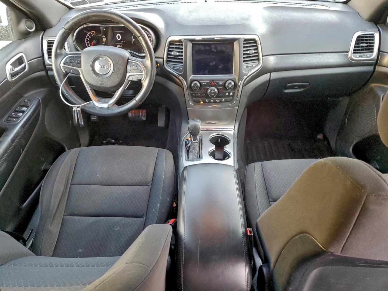 2018 JEEP GRAND CHEROKEE LAREDO photo 15